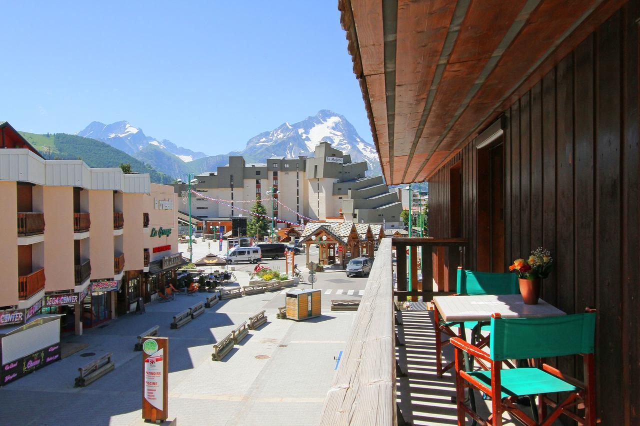 Hotel Le Sherpa Ле дез Альп Экстерьер фото